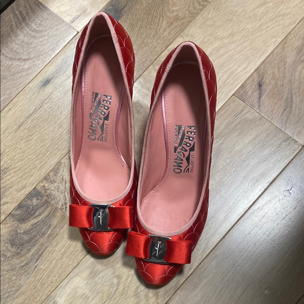 Salvatore Ferragamo Women's Red Ballet Flats